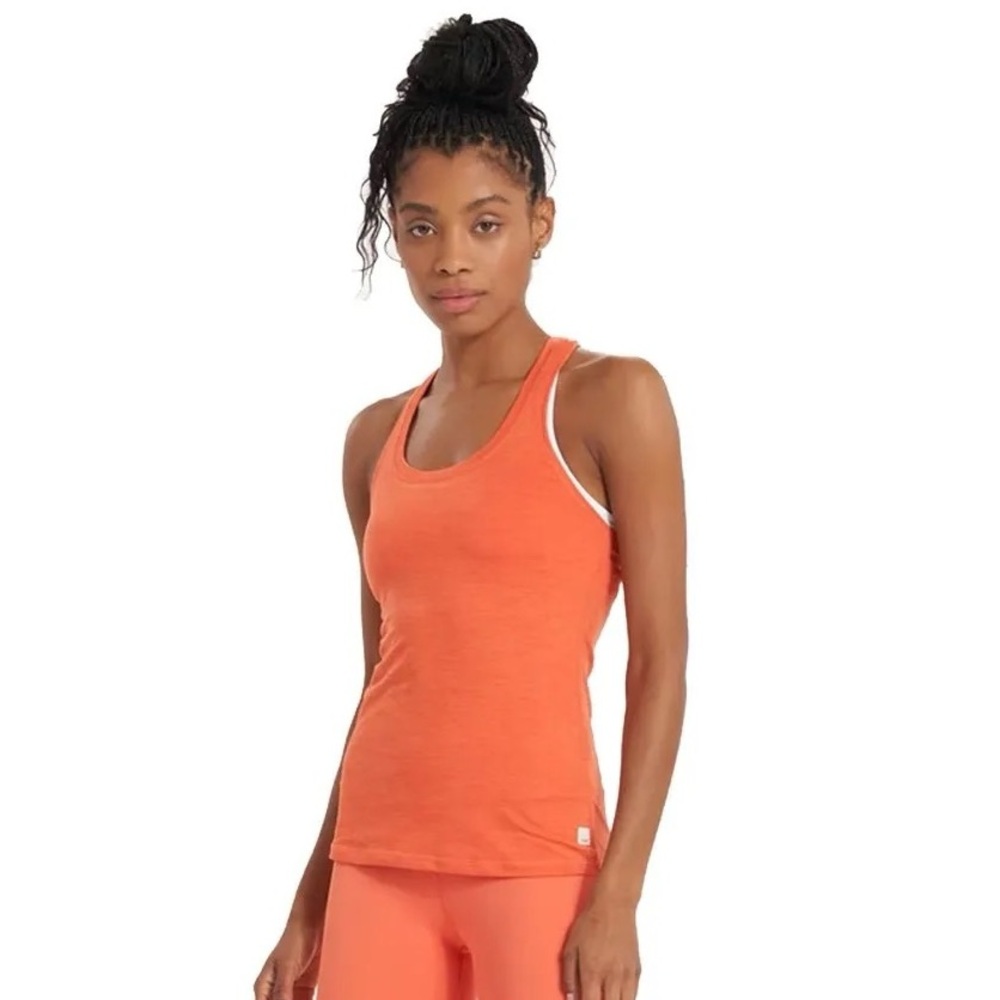 vuori lux performance tank size M